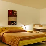 Del Casalnuovo Hotel apartamentowy 4*
