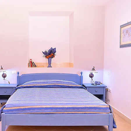 Del Casalnuovo Ξενοδοχείο με διαμερίσματα 4*