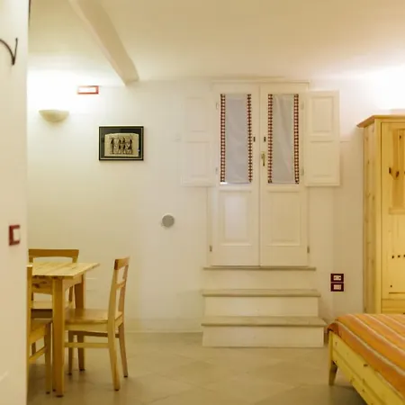 Del Casalnuovo Ματέρα