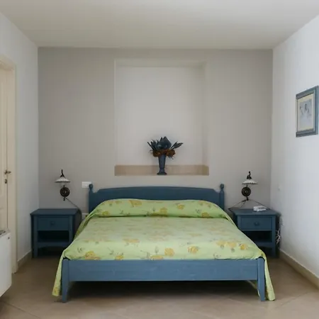 Del Casalnuovo Ματέρα