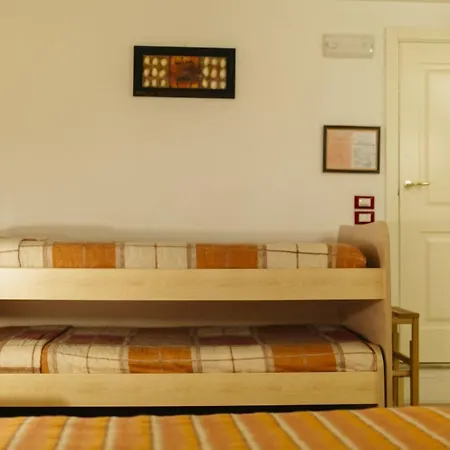 Del Casalnuovo 4*