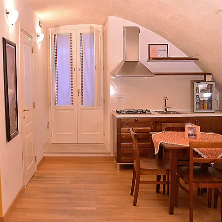 Del Casalnuovo Ξενοδοχείο με διαμερίσματα 4*