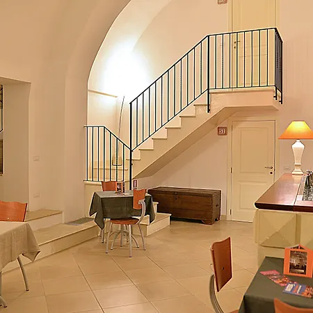 Del Casalnuovo Ξενοδοχείο με διαμερίσματα 4*