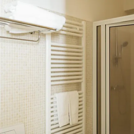 Del Casalnuovo Ξενοδοχείο με διαμερίσματα 4*