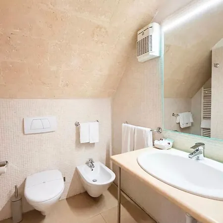 Del Casalnuovo Appart hôtel 4*