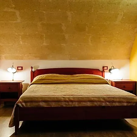 Del Casalnuovo 4*
