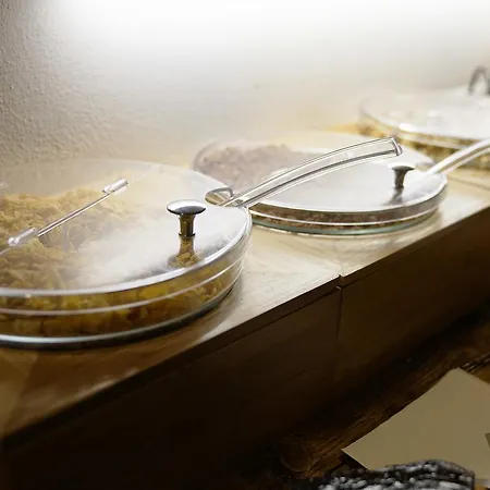 Del Casalnuovo 아파트호텔