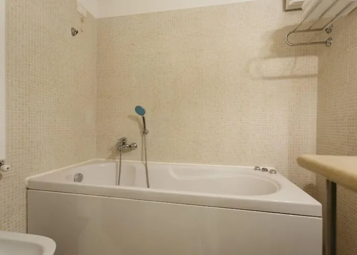 Del Casalnuovo 4* Matera